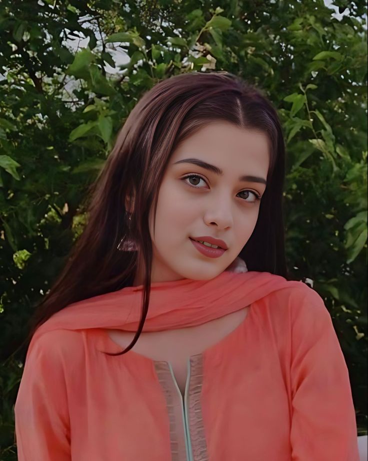 Beautiful ladki ki pic hd