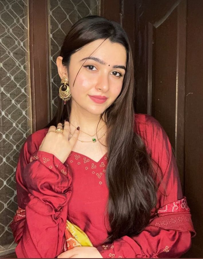 Beautiful real girl Pic