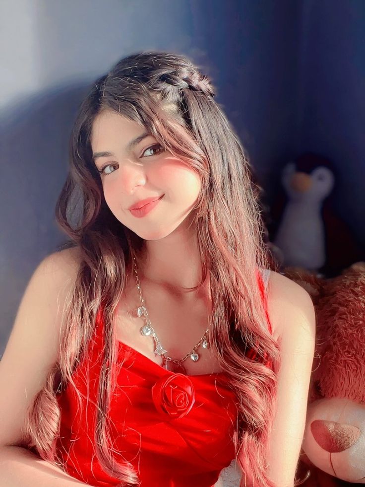 Beautiful real girl pic with smile