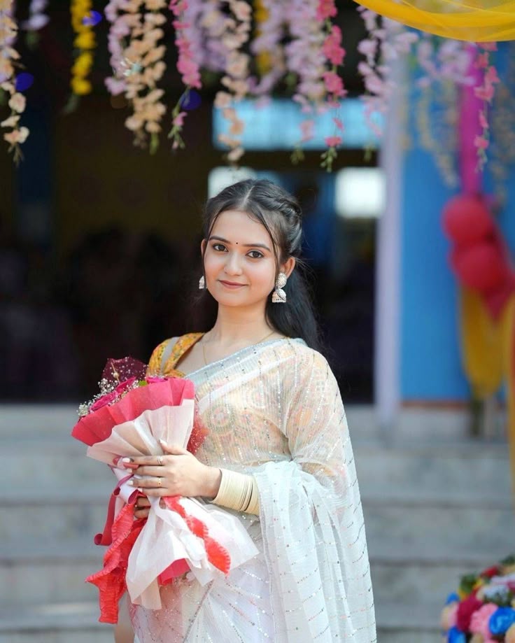 Cute real girl pic hd