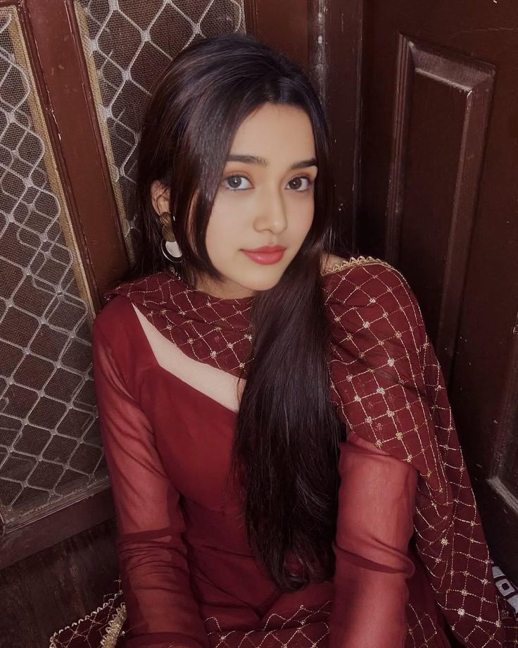 Real girl hd wallpaper photo