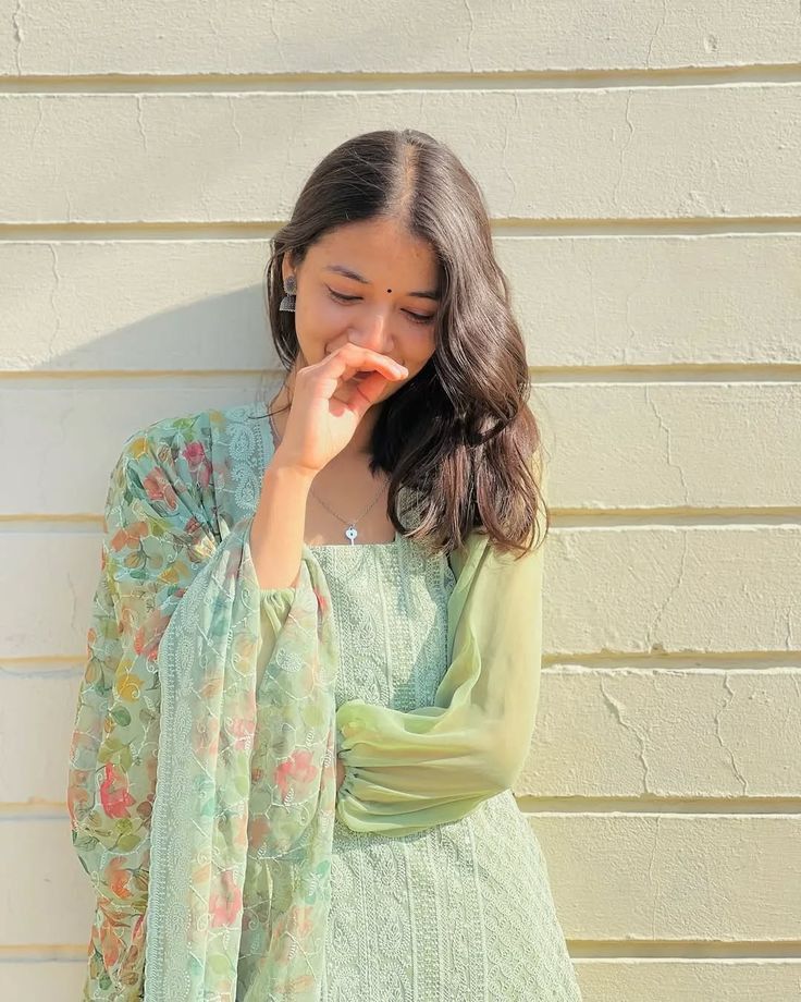 Real girl pic Hidden Face