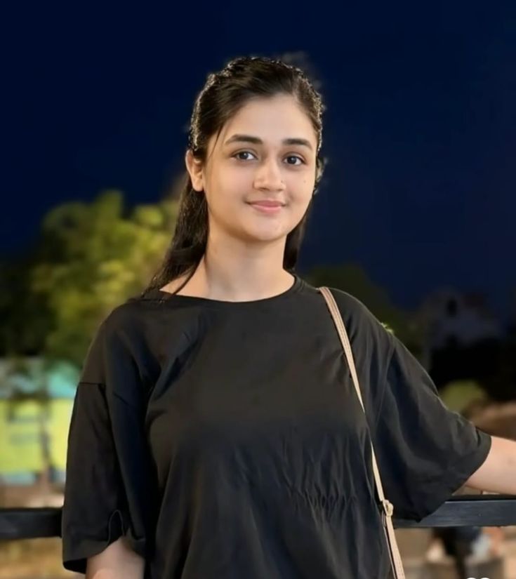 Real girl pic black dress