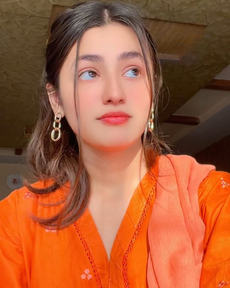 beautiful girl photo