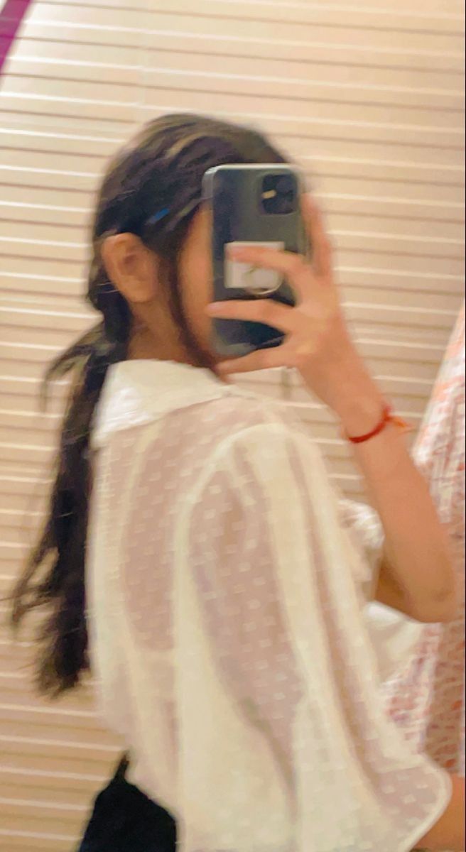 blur dp girl mirror style