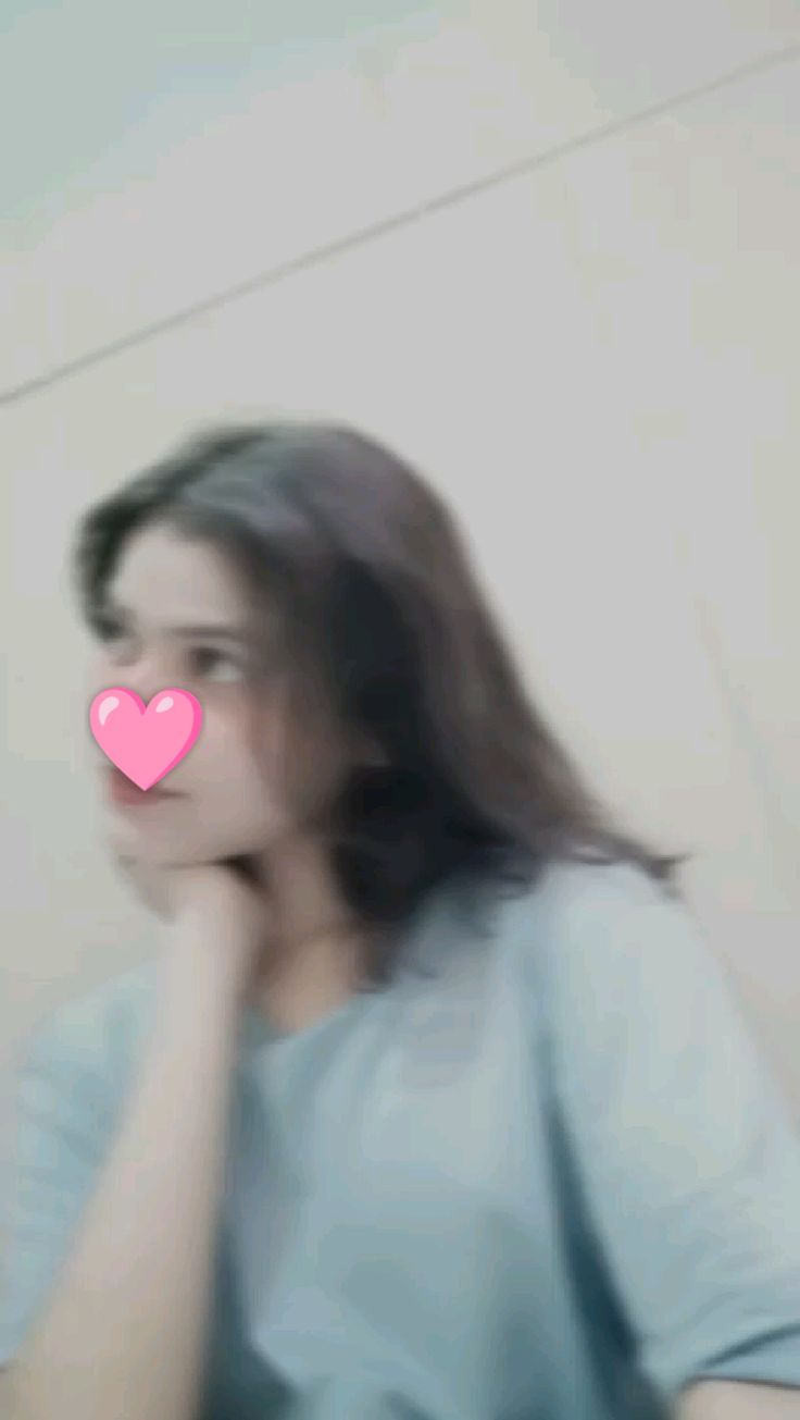 blur dp girl mirror style