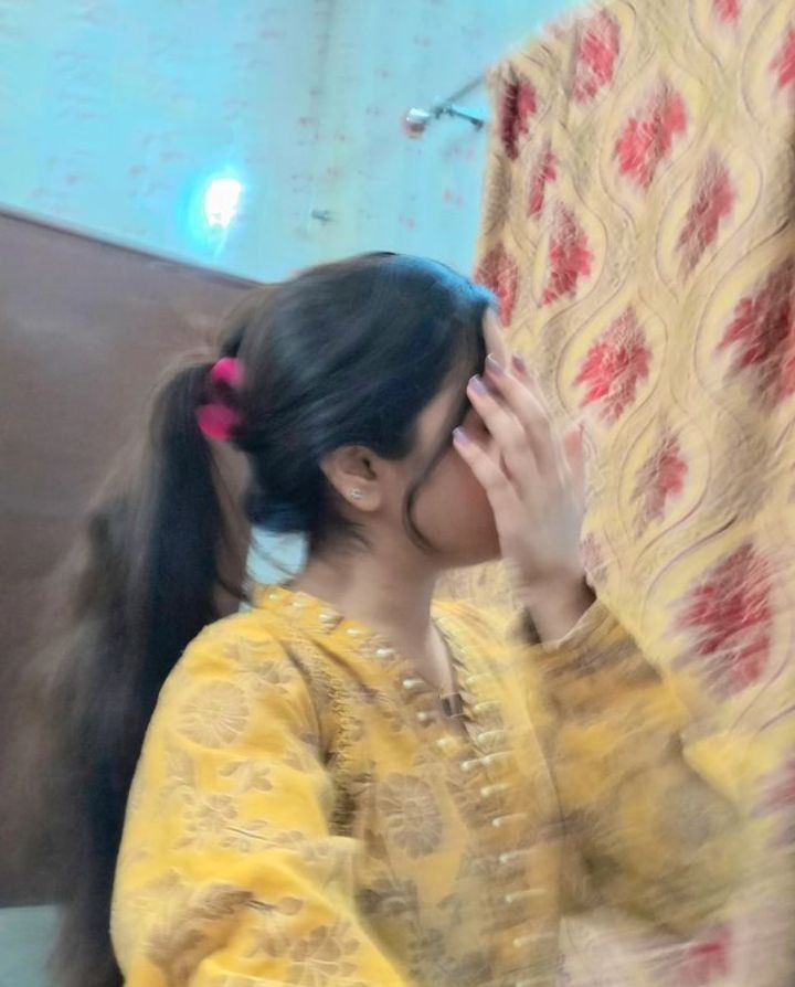 blur dp girl unique style