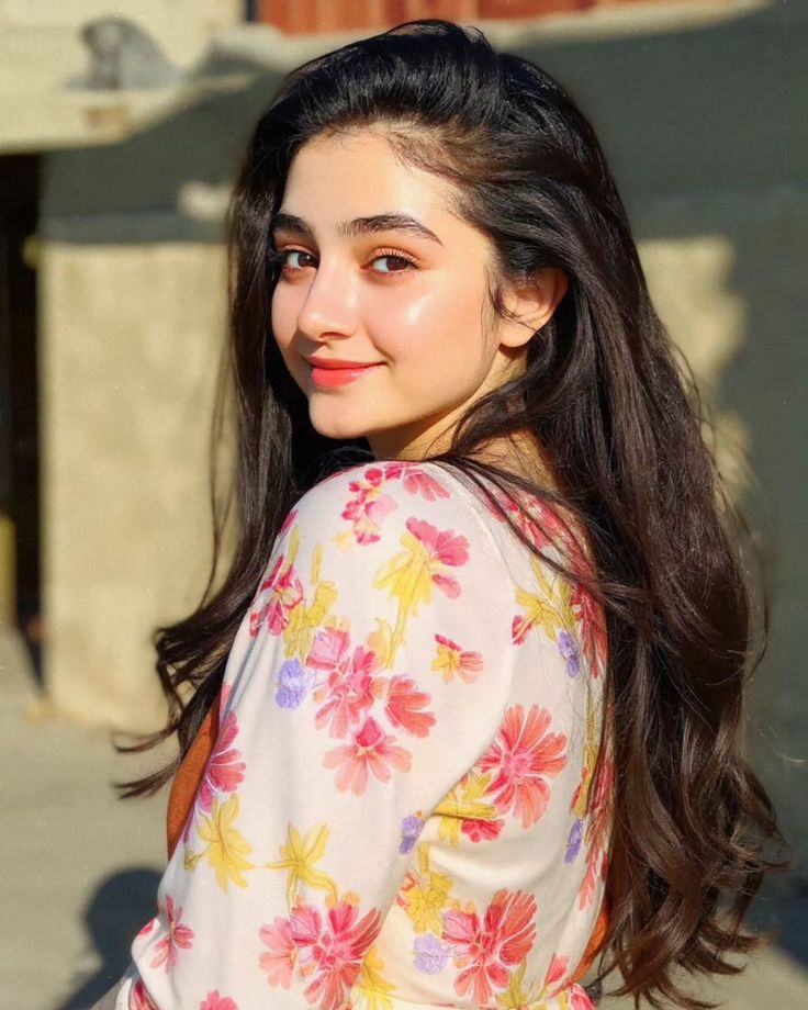 cartoon cute girl pic stylish