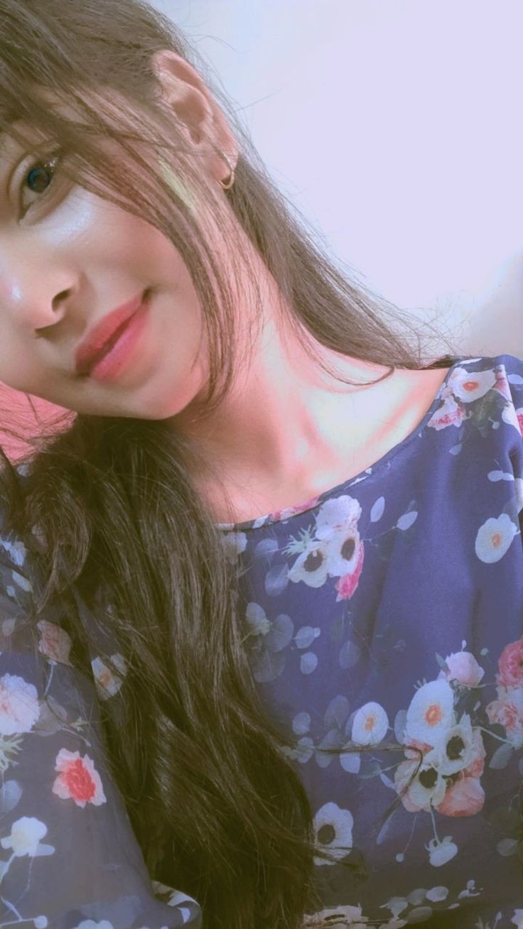simple cute girl pic