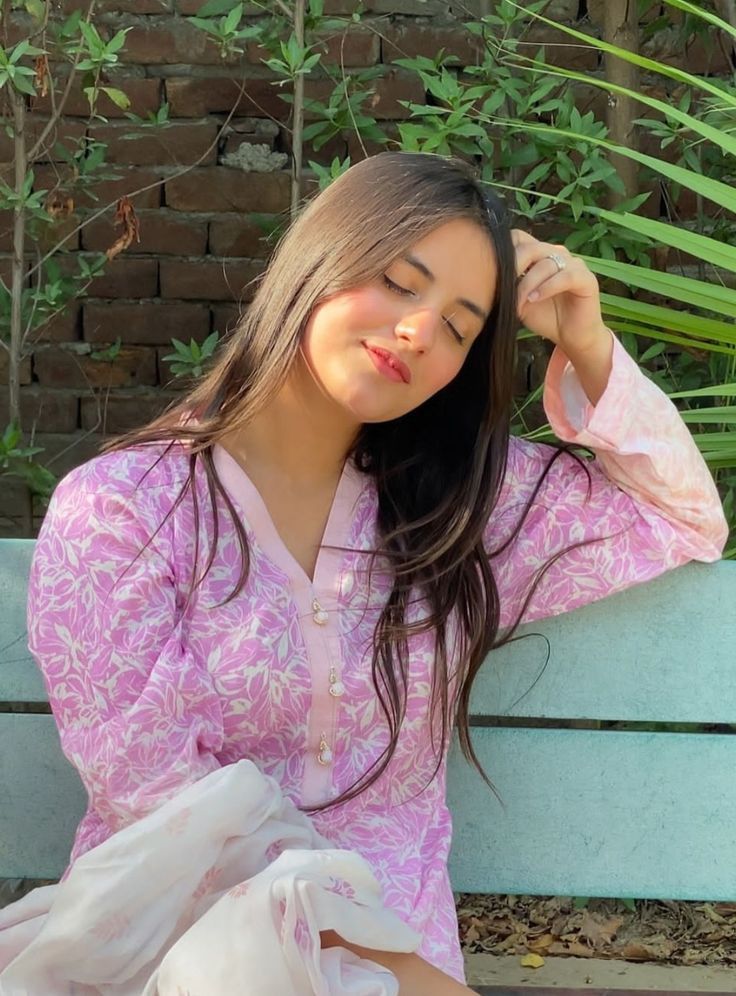 घरेलू लड़कियों की फोटो